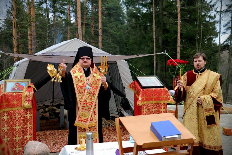 Чин закладки храма в Гарболово, 17 апреля 2015 года